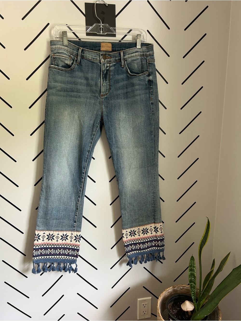 Anthropologie Driftwood women's colette embroidered crop jeans boho fringe